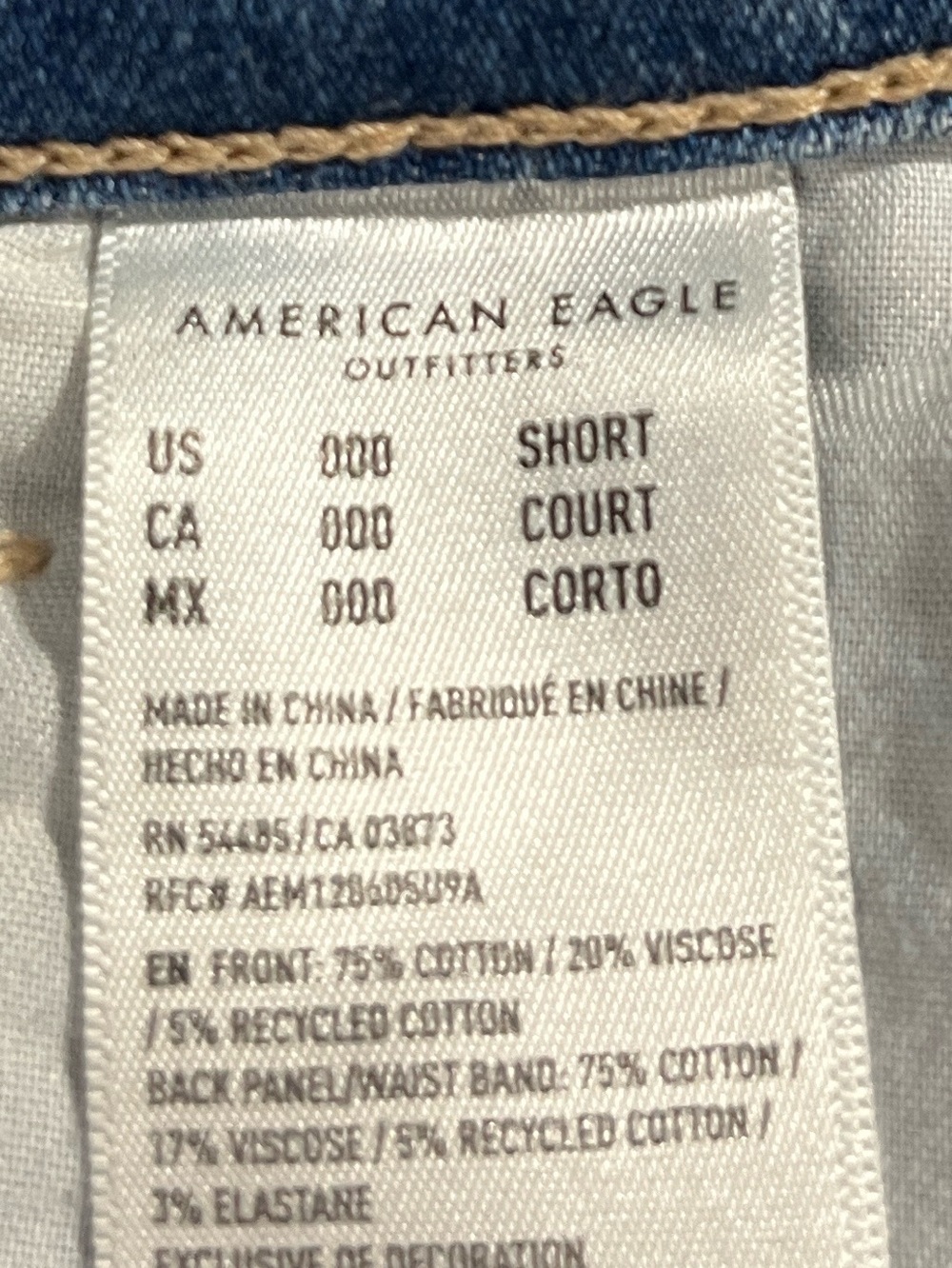 AMERICAN EAGLE Outfitters Light Blue Ripped Knee Mom Denim Jeans Size 000 - Picture 8 of 8